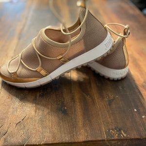 Jimmy choo choo runners